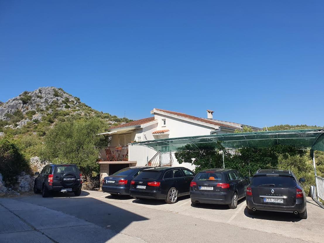 Apartmani Barada Seget Vranjica Bagian luar foto