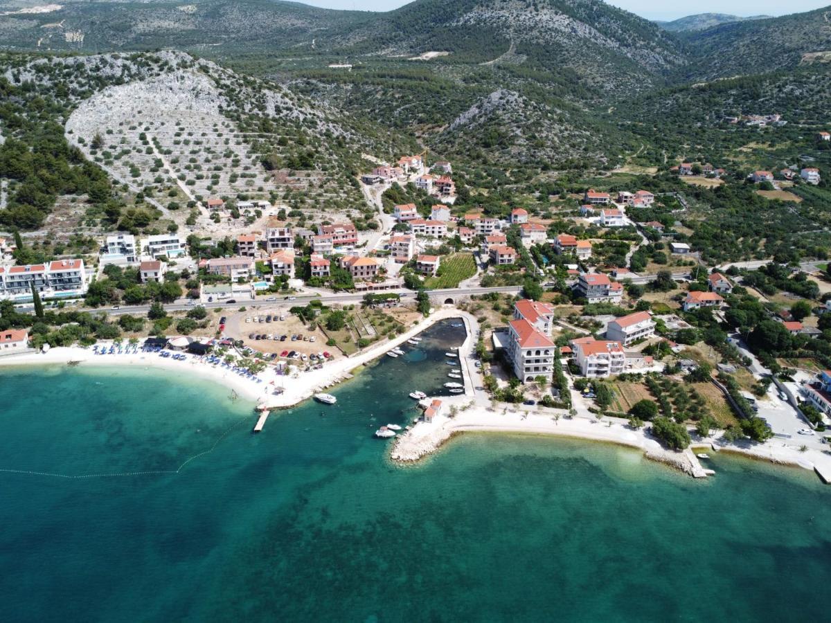 Apartmani Barada Seget Vranjica Bagian luar foto