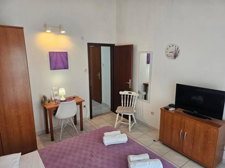 Apartmani Barada Seget Vranjica Bagian luar foto