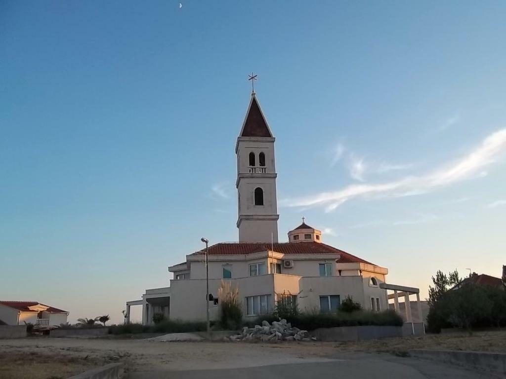 Apartmani Barada Seget Vranjica Bagian luar foto