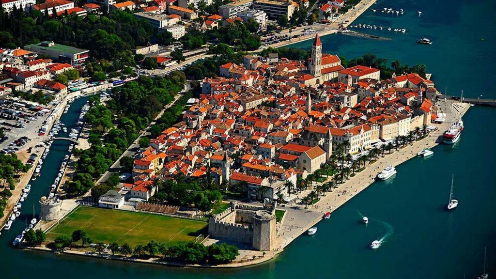 Apartmani Barada Seget Vranjica Bagian luar foto